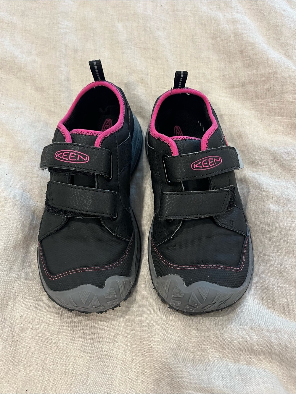 Keen Kids Black Sneakers with Pink Trim and Gray Toe
